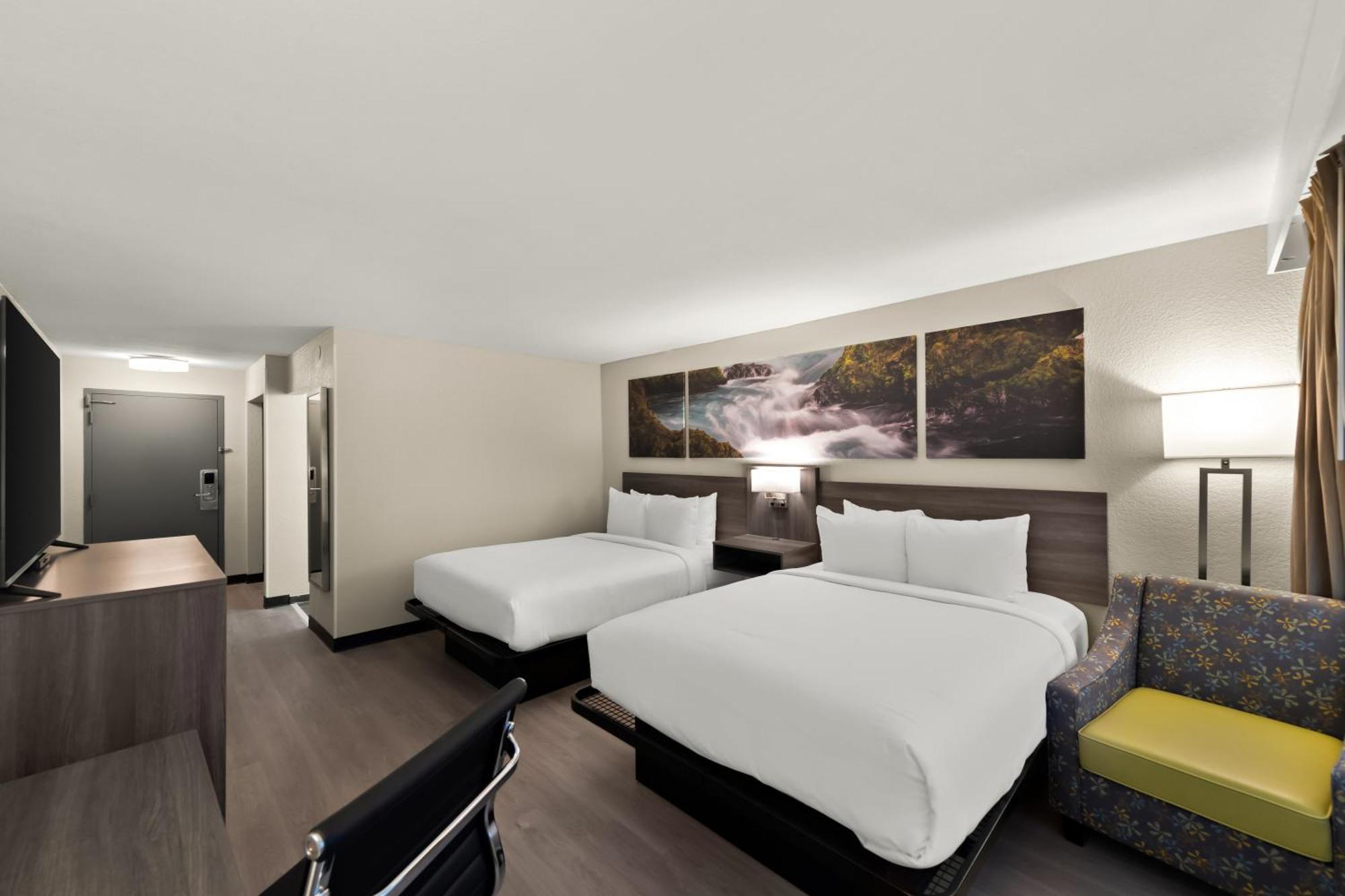 Hotel Clarion Pointe Rhinelander Downtown Exterior foto