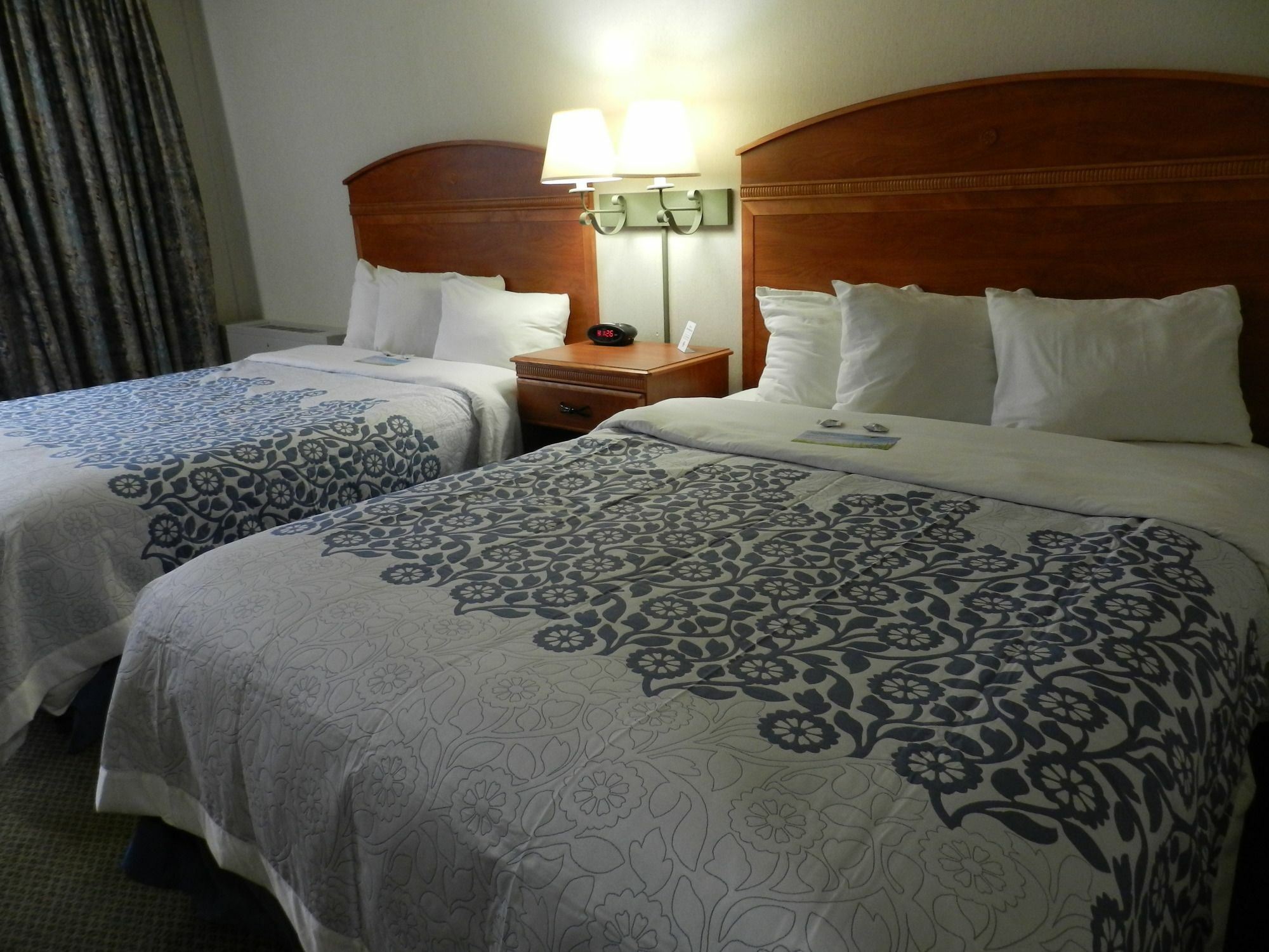 Hotel Clarion Pointe Rhinelander Downtown Exterior foto