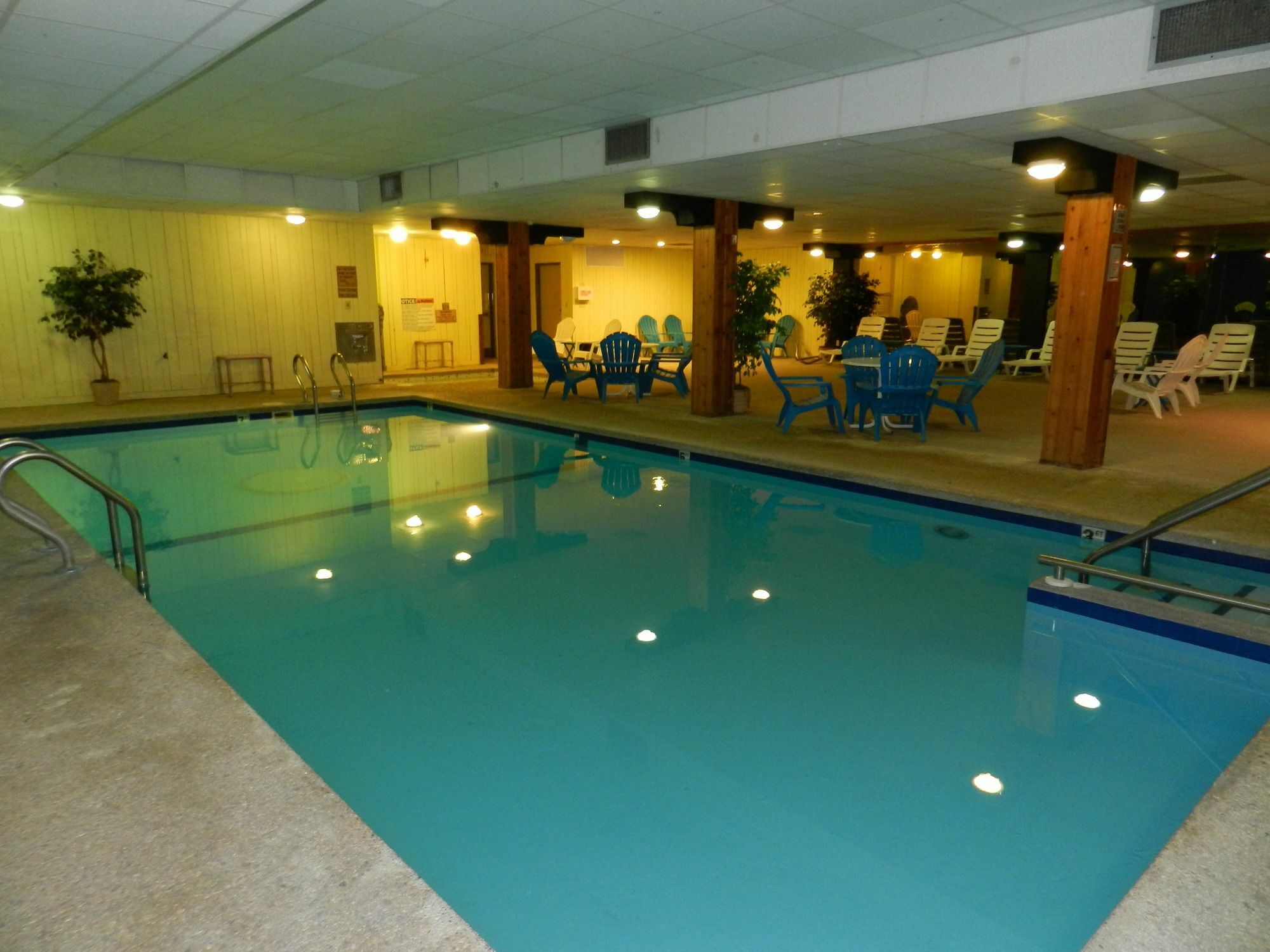 Hotel Clarion Pointe Rhinelander Downtown Exterior foto